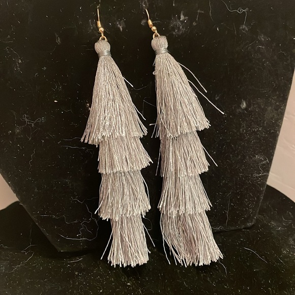 5.25” Bohemian Forever Bella Zoella tassel dangle drop earrings on French wire - Picture 4 of 9